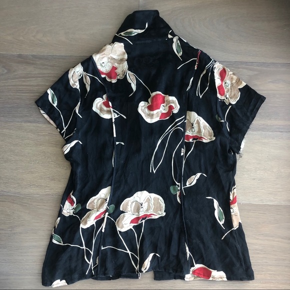 Jones New York 100% silk black floral top collared short sleeve size 10 - Picture 6 of 6